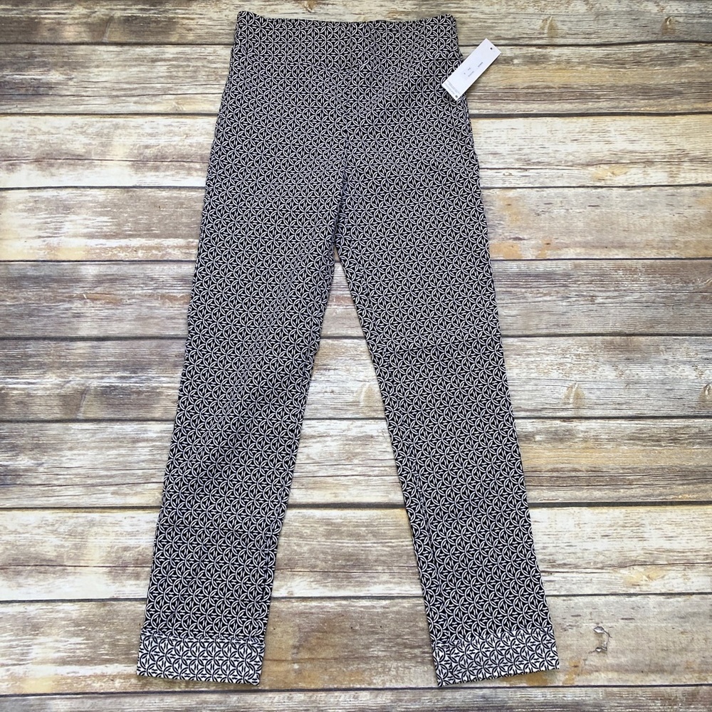 Margaret M slimming pant pull on cuffed hem straight leg black/ white